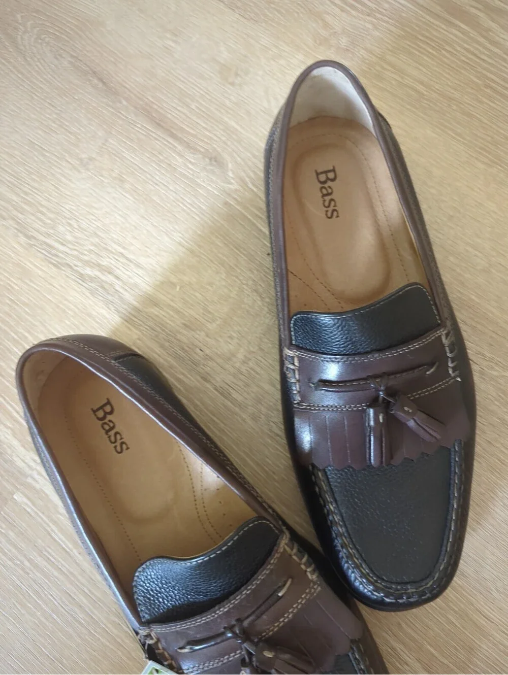 G.H. Bass & Co. Grant Loafers Men’s Size9M Brown Black Kiltie Tassel Slip On New